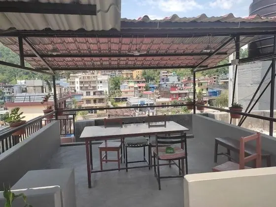 Economy Üç Kişilik Oda