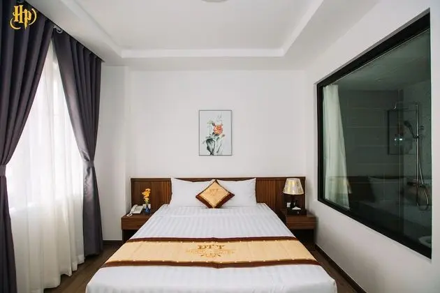Deluxe Tek Büyük Yataklı Oda, 1 Çift Kişilik Yatak, Balkon, Şehir Manzaralı