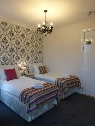 Twin Room 2