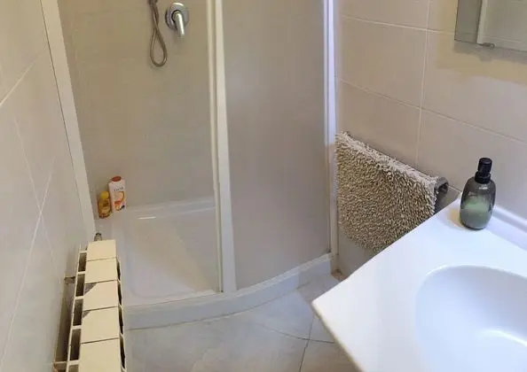 Grand Üç Kişilik Oda, Ortak Banyo