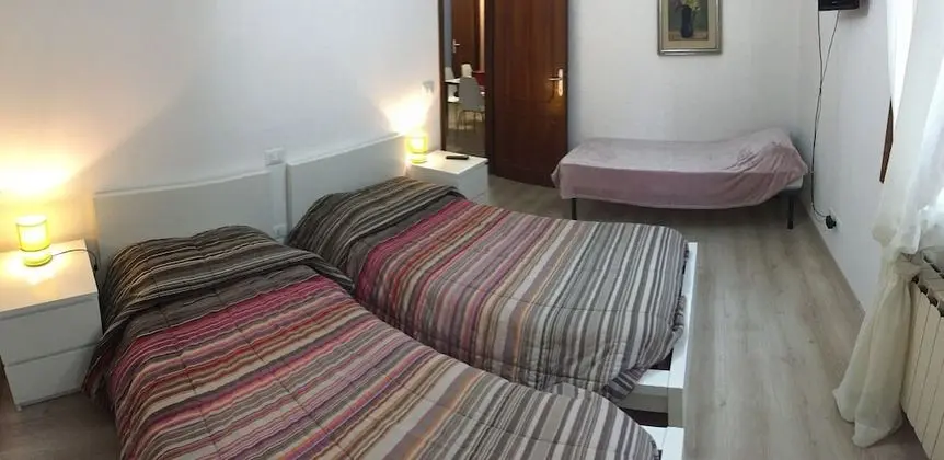 Üç Kişilik Oda, Ortak Banyo