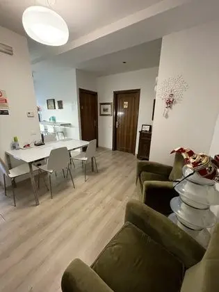 Üç Kişilik Oda, Ortak Banyo