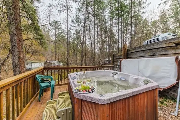 Kulübe, Birden Çok Yatak, Balkon