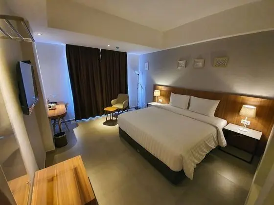 Deluxe Tek Büyük Yataklı Oda