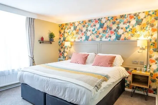 Comfort Tek Büyük Yataklı Oda