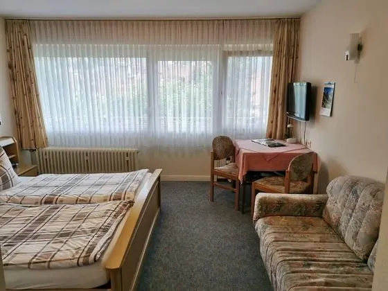 Tek Büyük Yataklı Oda