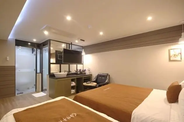 VIP Twin Room