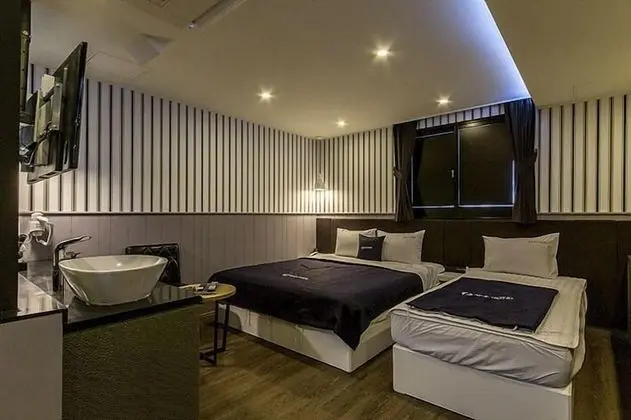 VIP Twin Room