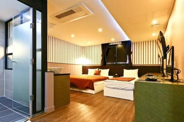 VIP Twin Room
