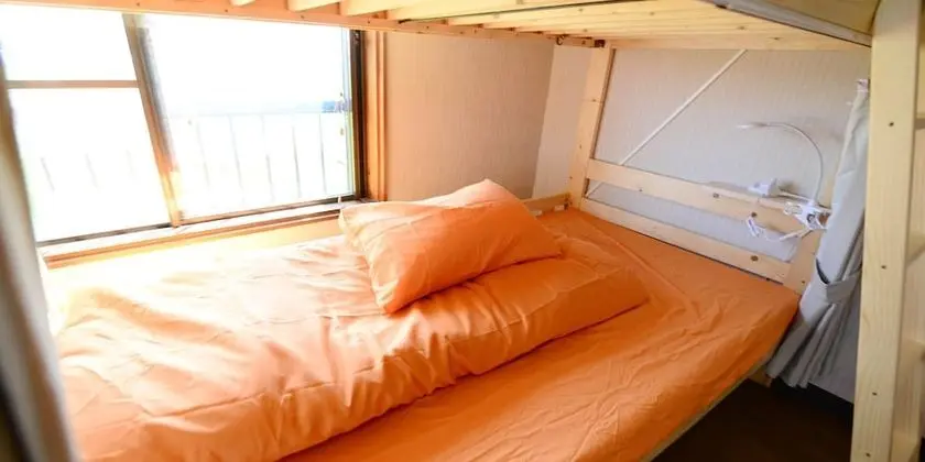 Ortak Ranzalı Oda, Karma Ranzalı Oda
