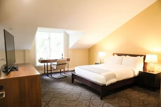 Harvest Loft Room