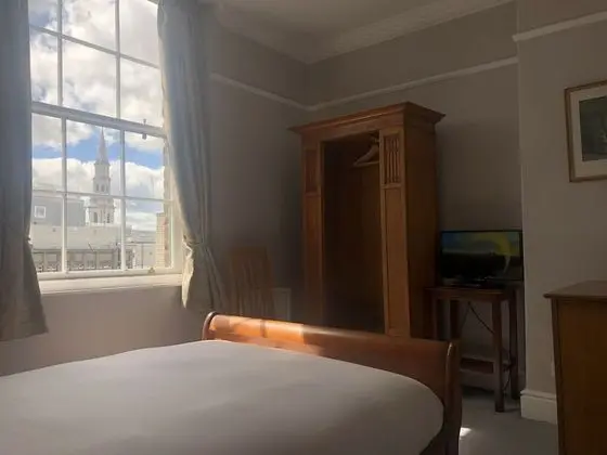 Tek Büyük Yataklı Oda