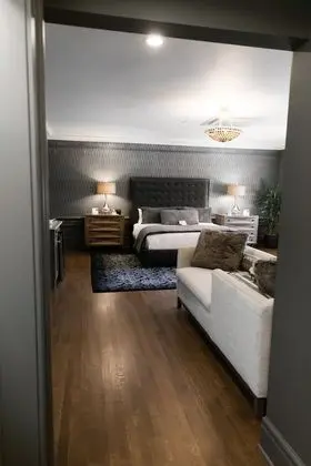 Dogwood Suite