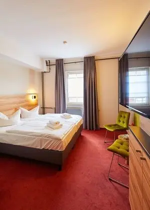 Tek Büyük Yataklı Oda