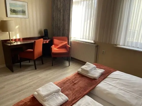 Basic Tek Büyük Yataklı Oda