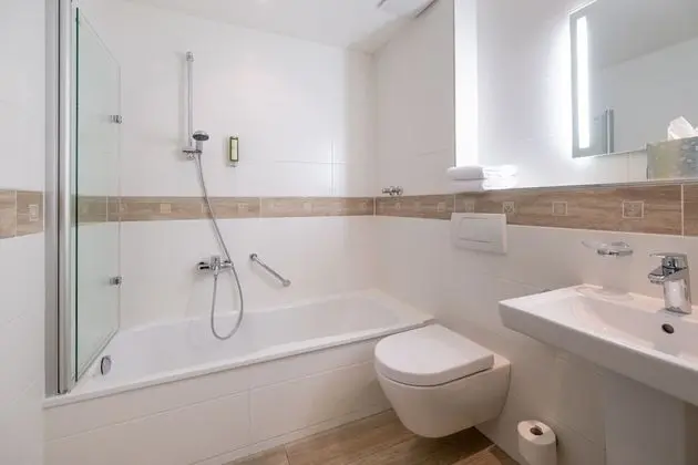 Tek Büyük Yataklı Oda, 1 Büyük (Queen) Boy Yatak, Sigara İçilmez