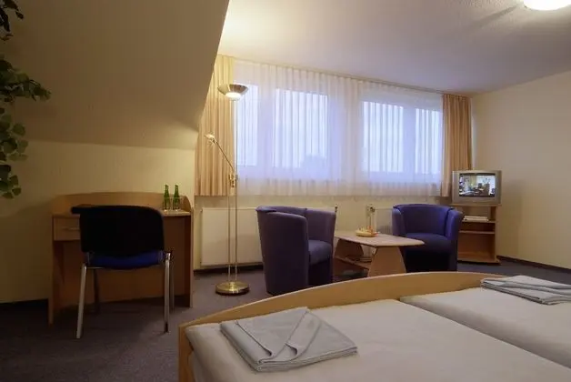 Comfort Tek Büyük Yataklı Oda