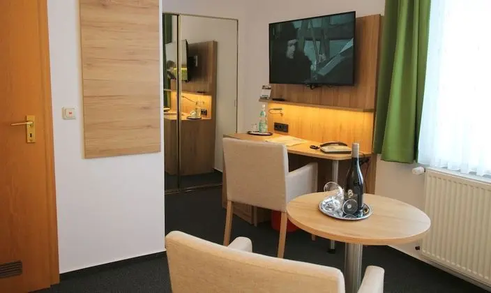 Comfort Tek Büyük veya İki Ayrı Yataklı Oda