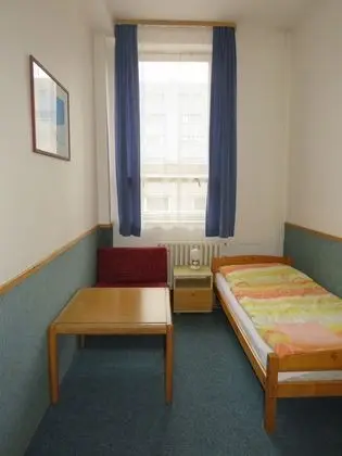 Basic Tek Kişilik Oda