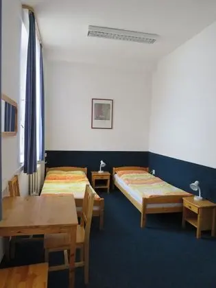 Basic Üç Kişilik Oda