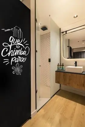 Habitación Superior con sofacama y balcón