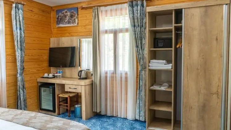 Standart Oda, Dağ Manzaralı