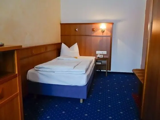 Tek Kişilik Oda, Sigara İçilmez