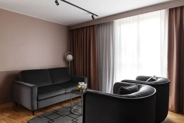 Signature Mini Suite (with Shared Patio)