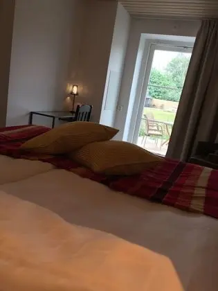 Tek Büyük Yataklı Oda, Veranda