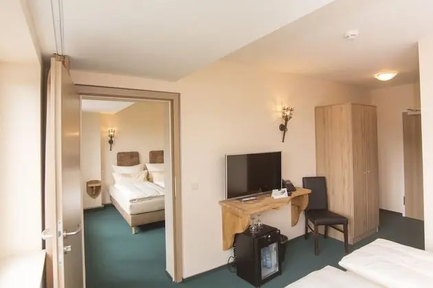 Family Dört Kişilik Oda