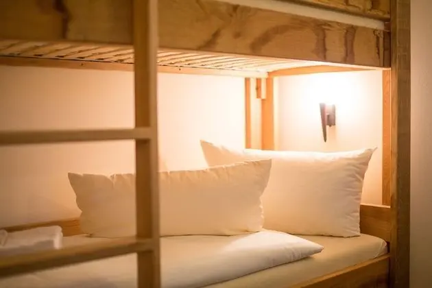 Family Dört Kişilik Oda