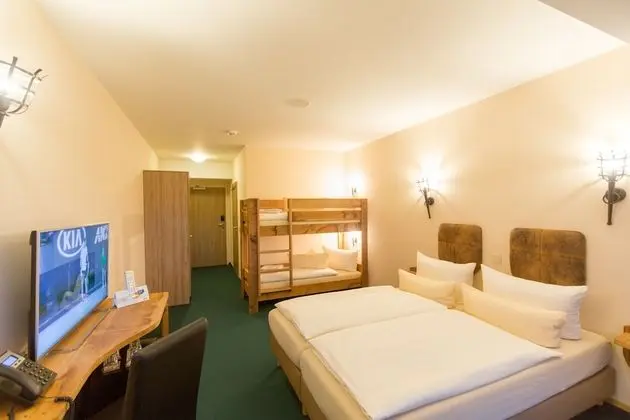 Family Dört Kişilik Oda