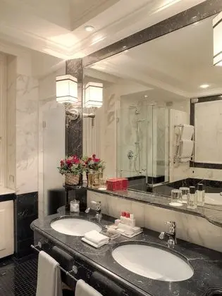 Deluxe Tek Büyük Yataklı Oda (Grand)