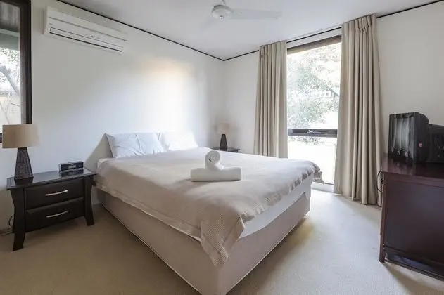 Ev, 2 Yatak Odası (Two Beach House )