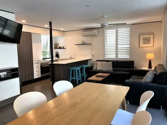 Superior Ev (Beach House)