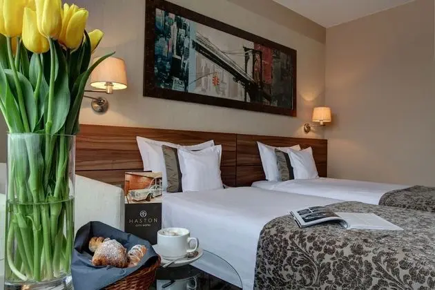 Standard Tek Büyük Yataklı Oda