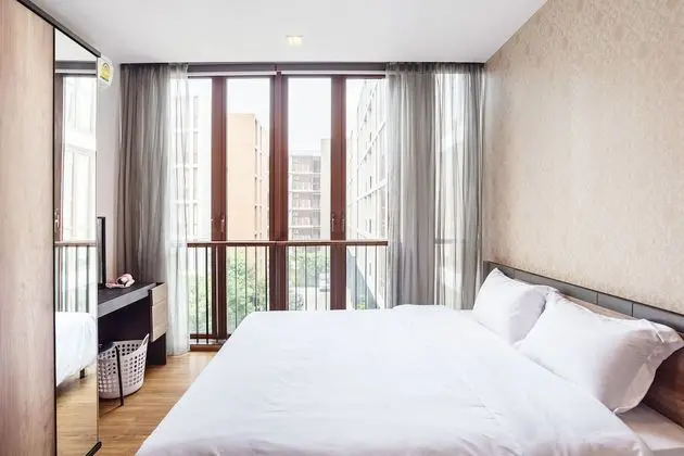 1-Bedroom Condo