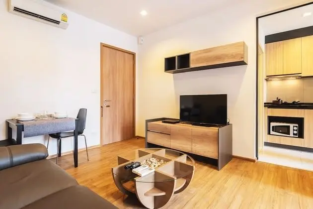 1-Bedroom Condo