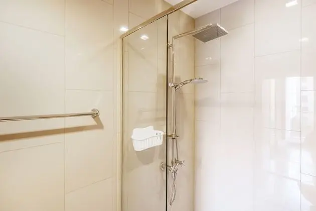 1-Bedroom Condo