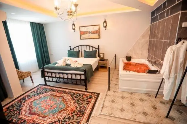 Deluxe Jakuzili Suite, Şehir Manzaralı, Jakuzili