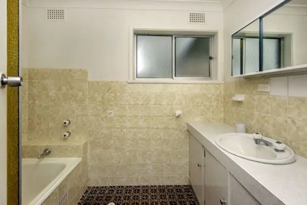 Ev, 5 Yatak Odası, 2 Banyolu