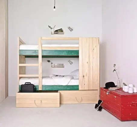 Ortak Ranzalı Oda, Karma Ranzalı Oda, Özel Banyo (4 people)