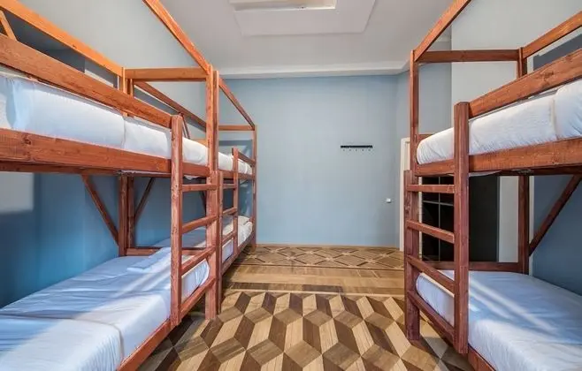 Ortak Ranzalı Oda, Karma Ranzalı Oda, Balkon (1 Bed in 6 Person Dorm)