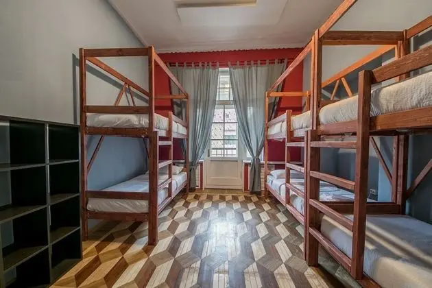 Ortak Ranzalı Oda, Karma Ranzalı Oda, Balkon (1 Bed in 6 Person Dorm)