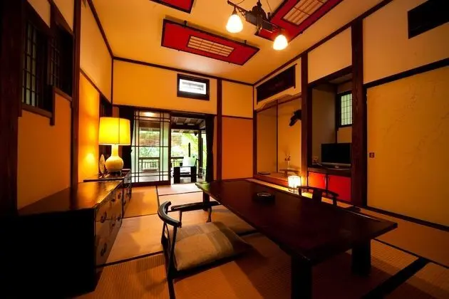 Traditional Oda (High Class, Open-Air Bath)