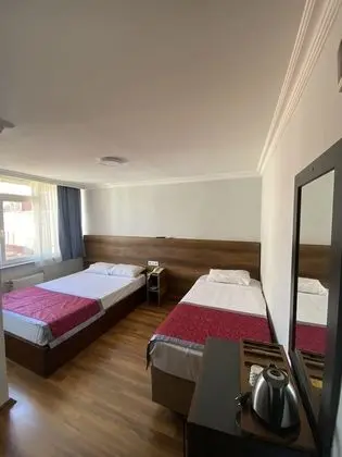 Tek Büyük Yataklı Oda