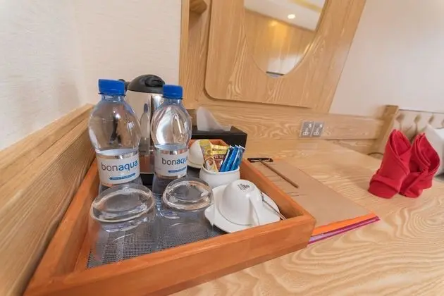 Deluxe Tek Büyük Yataklı Oda, Denize Bakan