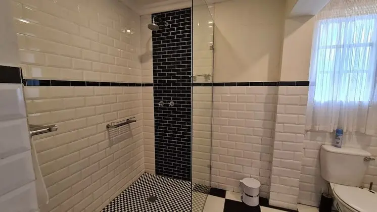 Standard Tek Büyük Yataklı Oda, 1 Büyük (Queen) Boy Yatak, Buzdolabı ve Mikrodalga, Bahçe Manzaralı