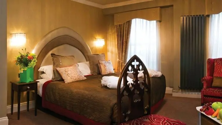 Superior Tek Büyük veya İki Ayrı Yataklı Oda (With Spa access)