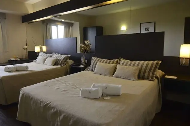 Standard Oda, 2 Büyük (Queen) Boy Yatak